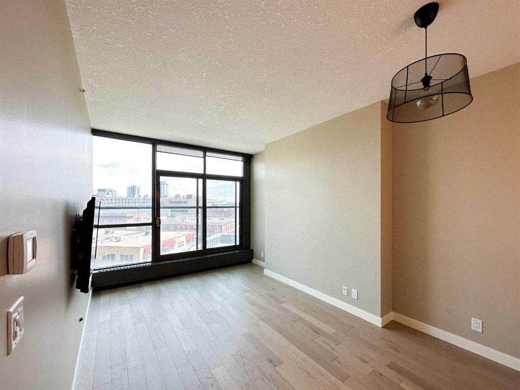 502-225 11 Avenue Se, Calgary, AB - Indoor Photo Showing Other Room