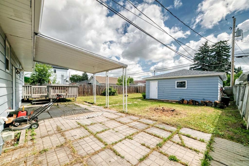 2016 46 Street Se, Calgary, AB - Outdoor With Exterior