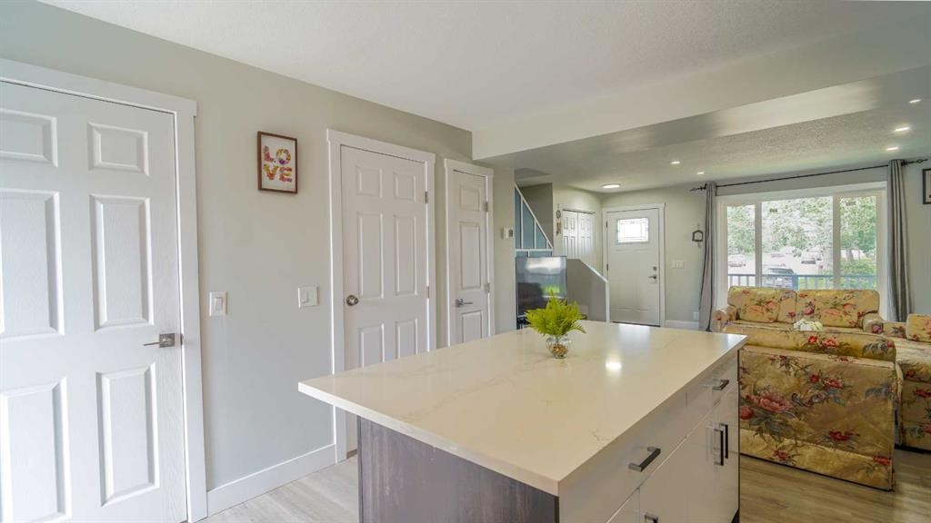 164 Castlegreen Close Ne, Calgary, AB