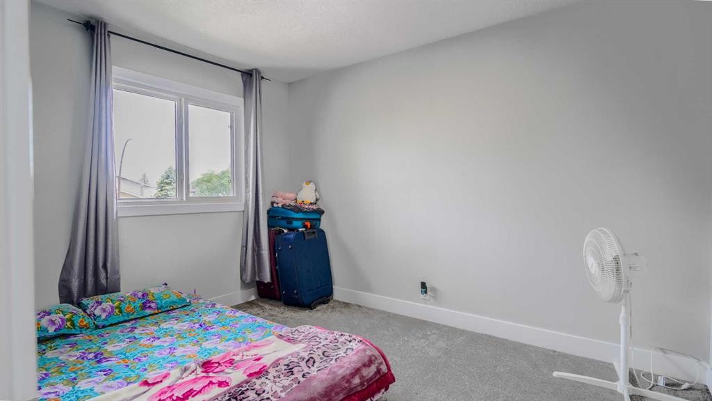 164 Castlegreen Close Ne, Calgary, AB