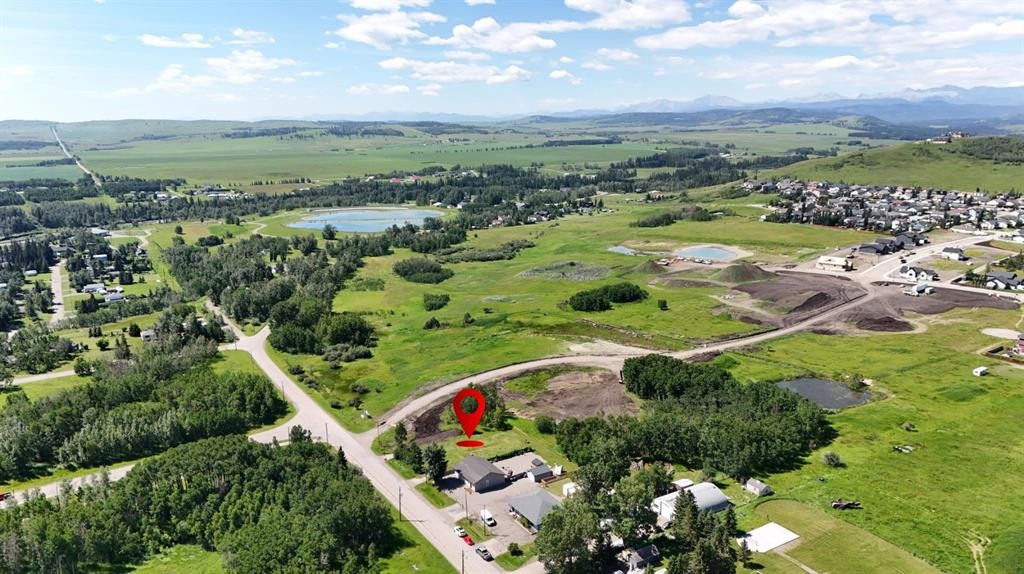 308 Main Street, Diamond Valley, AB