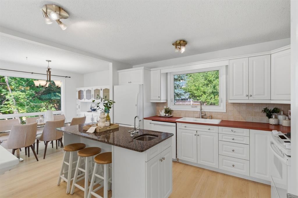 680 Deer Park Way Se, Calgary, AB