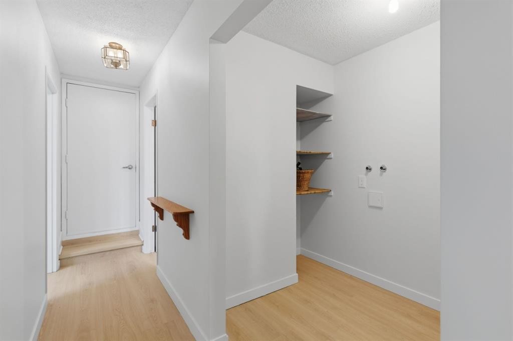680 Deer Park Way Se, Calgary, AB