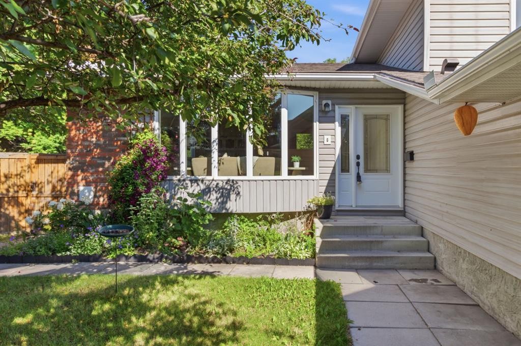 680 Deer Park Way Se, Calgary, AB