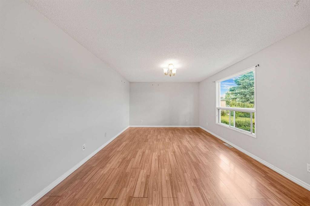 292 Falshire Way Ne, Calgary, AB