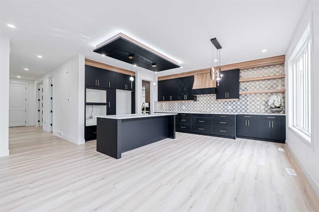 137 Saddlecrest Circle Ne, Calgary, AB