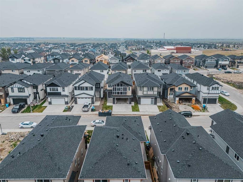 137 Saddlecrest Circle Ne, Calgary, AB