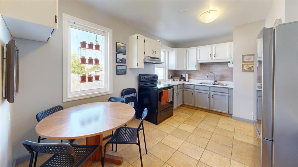 5031 54 Avenue, Stavely, AB - Indoor