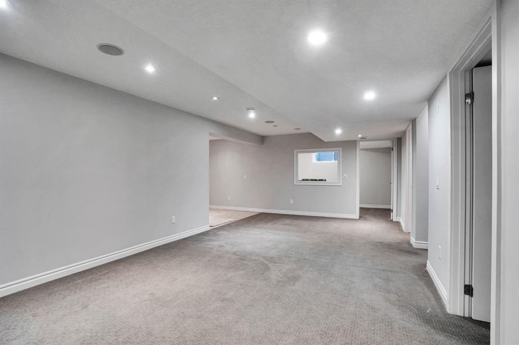 117 Hawkmere Place, Chestermere, AB - Indoor Photo Showing Other Room