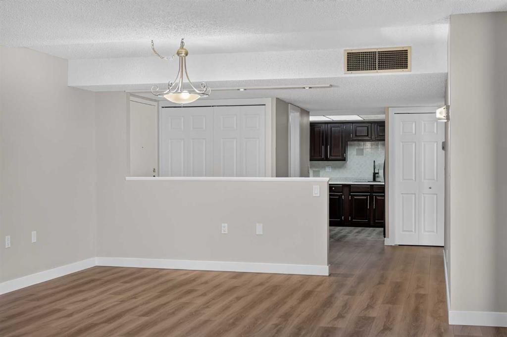 118-2425 90 Avenue Sw, Calgary, AB