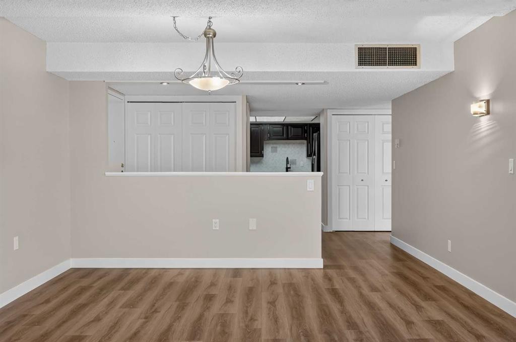 118-2425 90 Avenue Sw, Calgary, AB