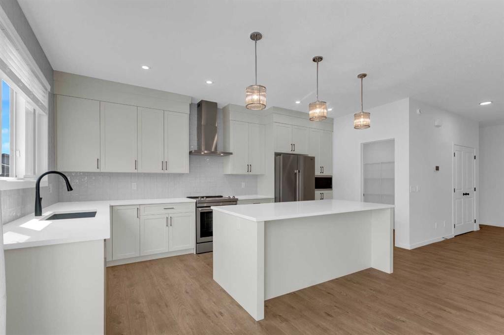 102 Setonstone Manor Se, Calgary, AB