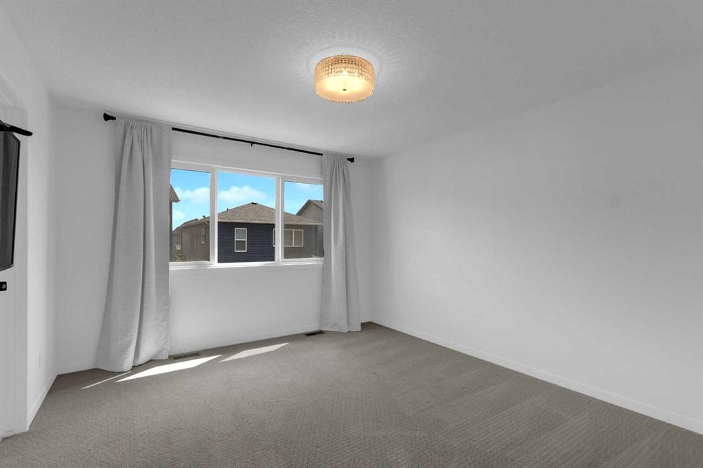 102 Setonstone Manor Se, Calgary, AB