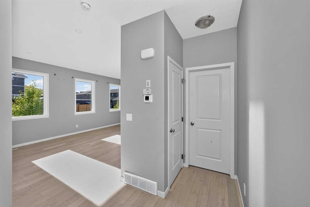 90 Wolf Creek Rise Se, Calgary, AB