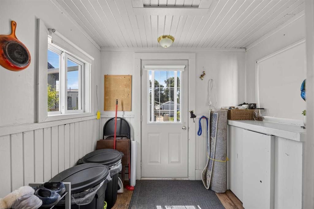 2109 21 Avenue, Bowden, AB - Indoor Photo Showing Other Room