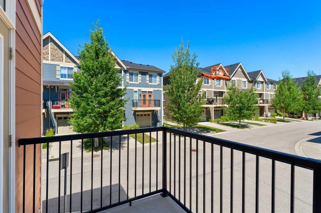 58 Evansview Road Nw, Calgary, AB - Outdoor With Balcony