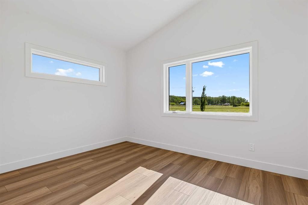8 Diamond Valley Close, Carbon, AB - Indoor Photo Showing Other Room