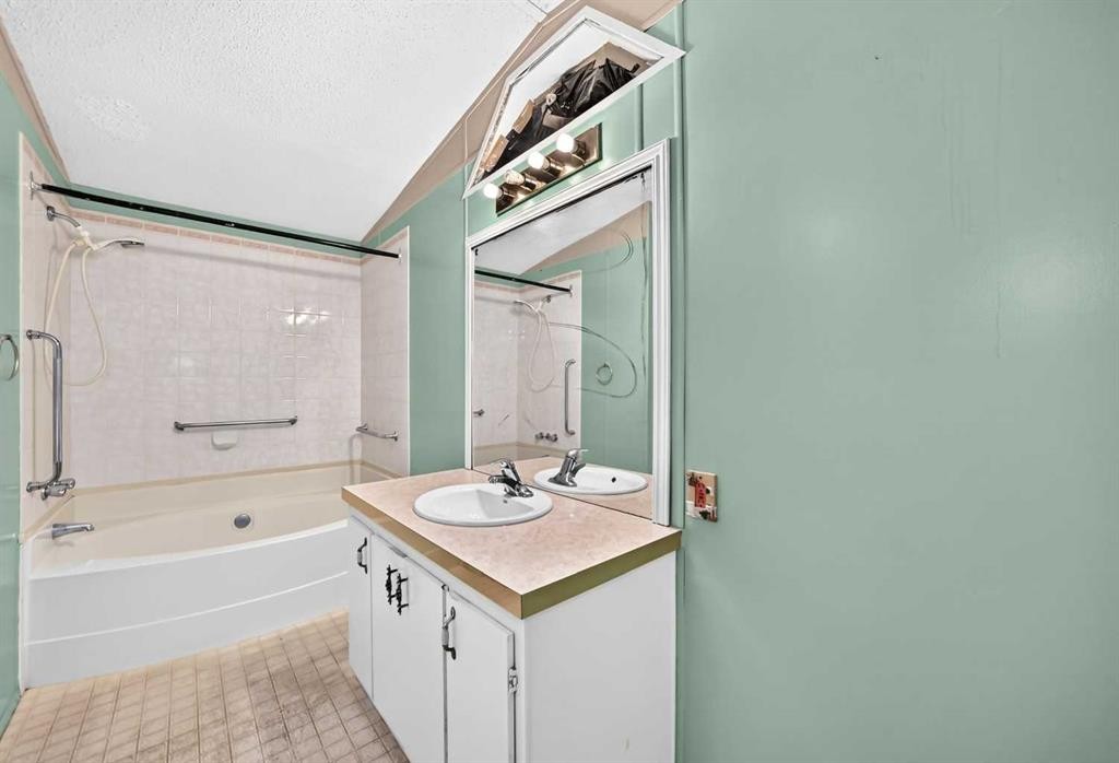 3218 Burroughs Manor Ne, Calgary, AB