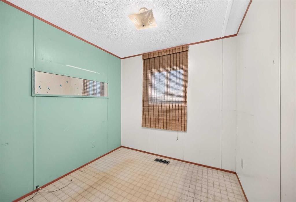 3218 Burroughs Manor Ne, Calgary, AB