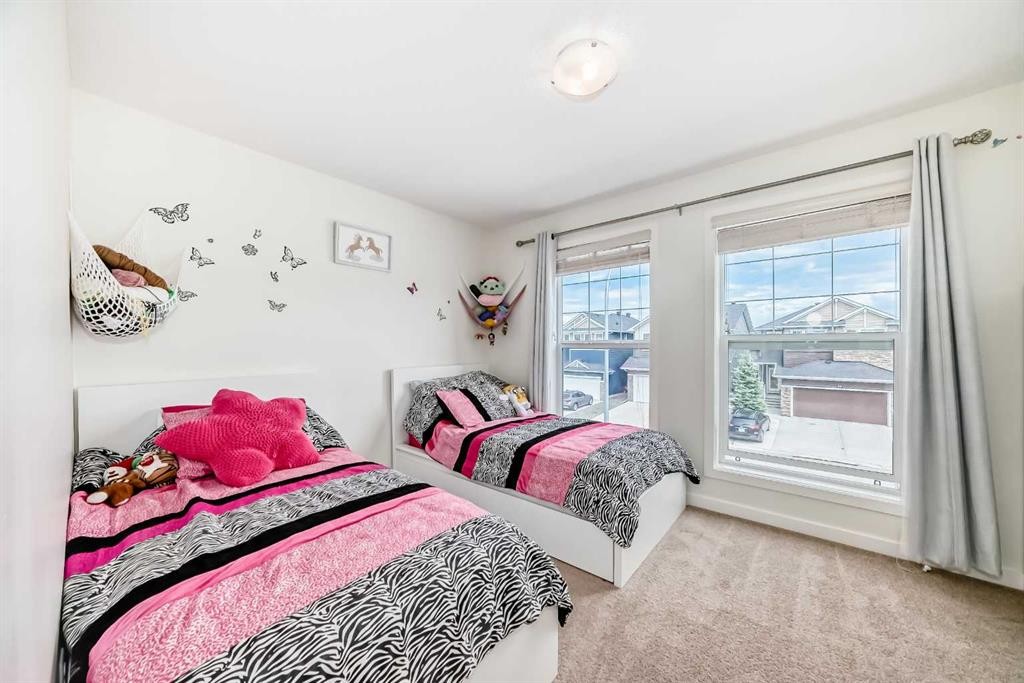33 Redstone Drive Ne, Calgary, AB