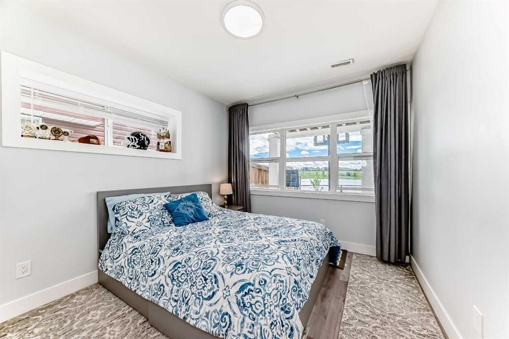 33 Redstone Drive Ne, Calgary, AB