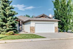 142 Strathmore Lakes Place Strathmore, AB T1P 1Y6