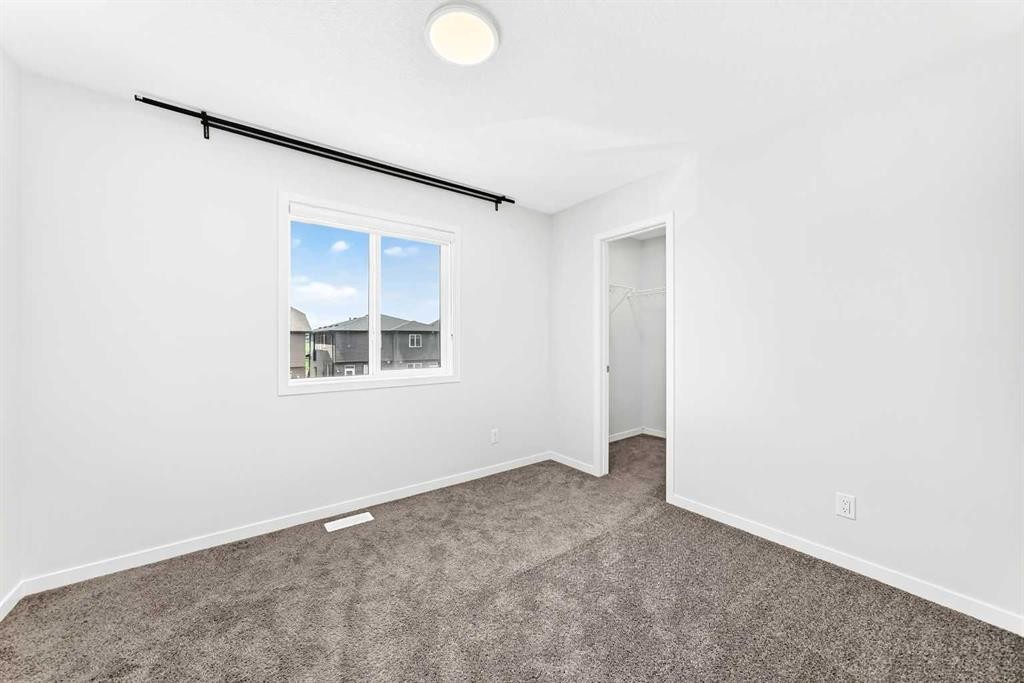 41 Corner Glen Row Ne, Calgary, AB - Indoor Photo Showing Other Room