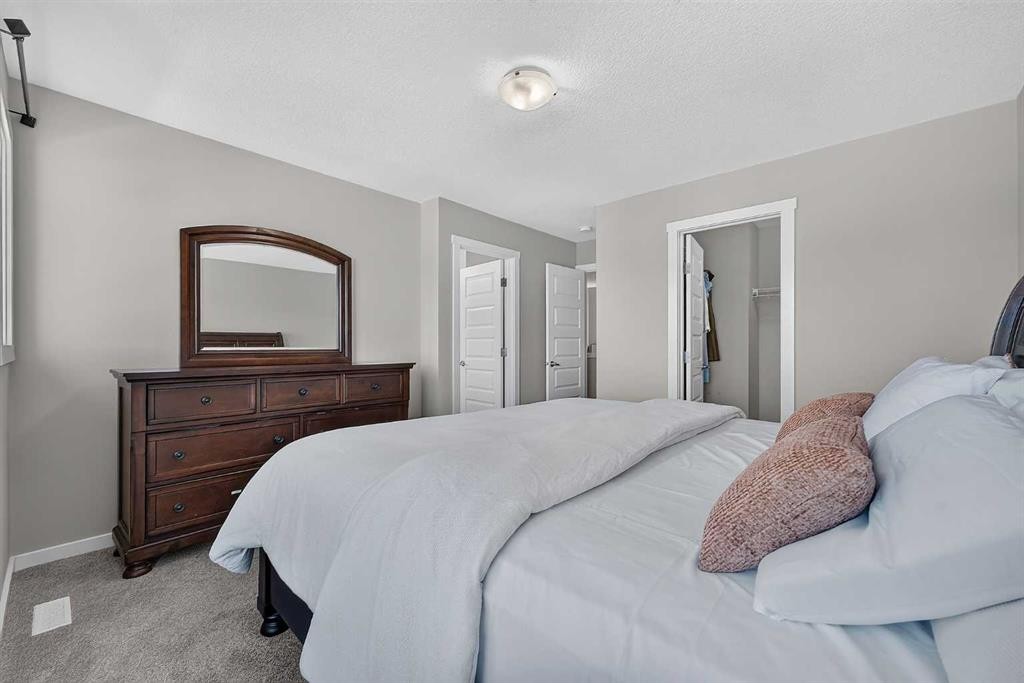 1120 Legacy Circle Se, Calgary, AB