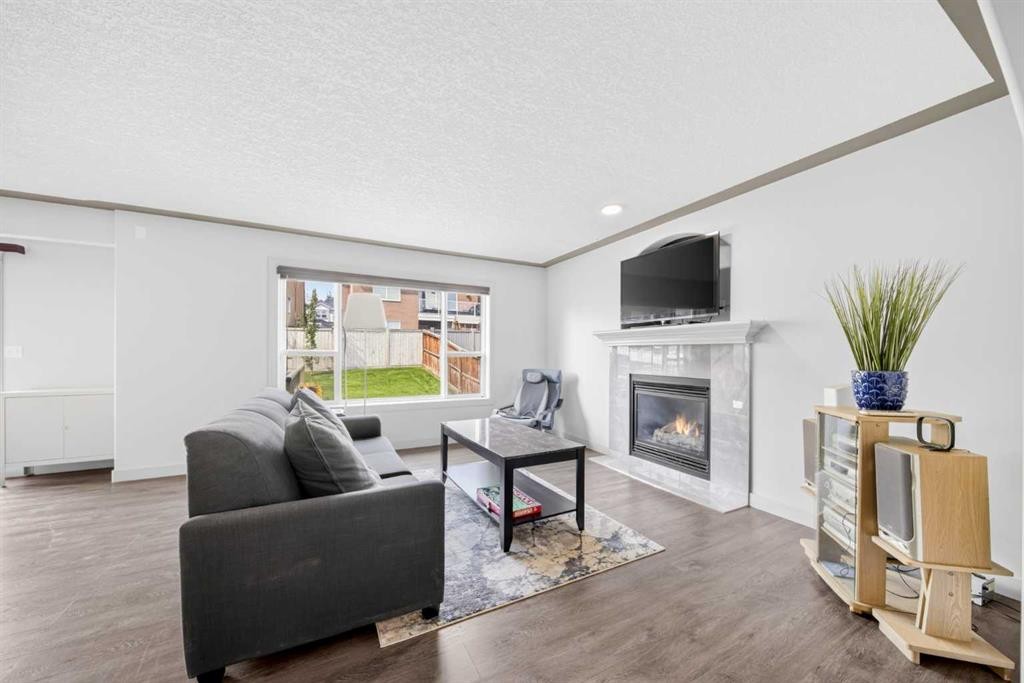 15 Sherwood Common Nw, Calgary, AB