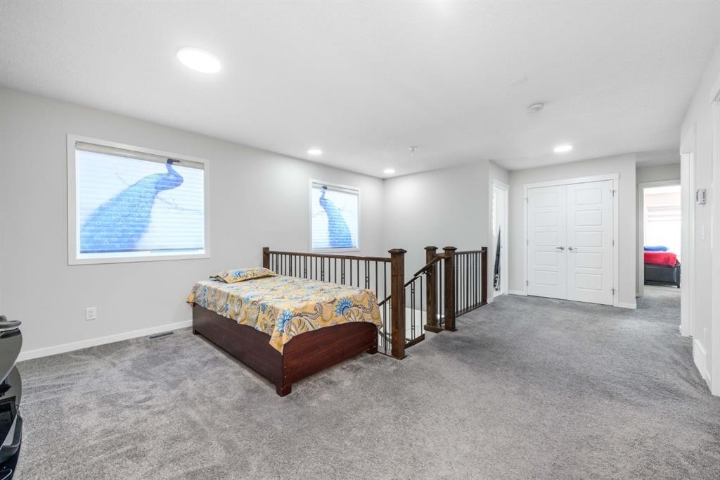 983 Corner Meadows Way Ne, Calgary, AB