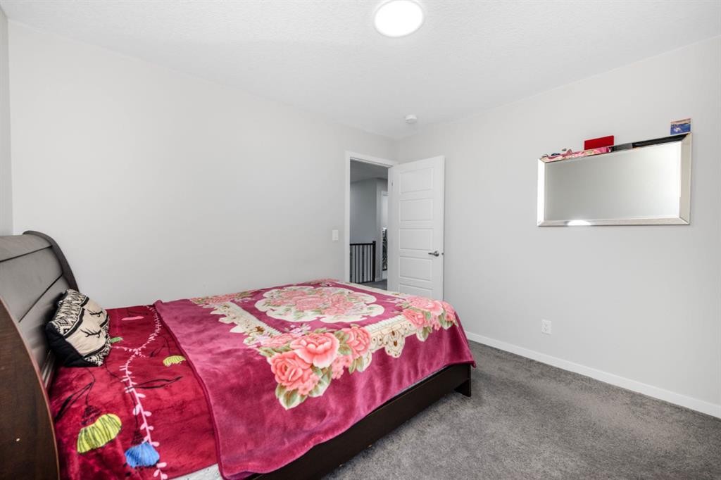 983 Corner Meadows Way Ne, Calgary, AB