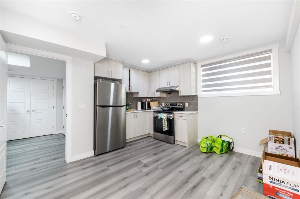 983 Corner Meadows Way Ne, Calgary, AB