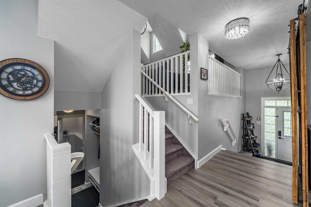 46 Yorkstone Way Sw, Calgary, AB - Indoor Photo Showing Other Room