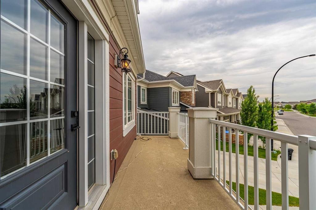 46 Yorkstone Way Sw, Calgary, AB - Outdoor With Exterior