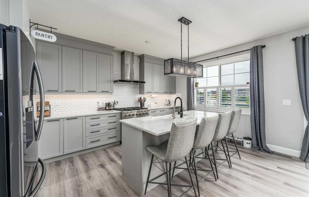 46 Yorkstone Way Sw, Calgary, AB - Indoor Photo Showing Kitchen With Upgraded Kitchen