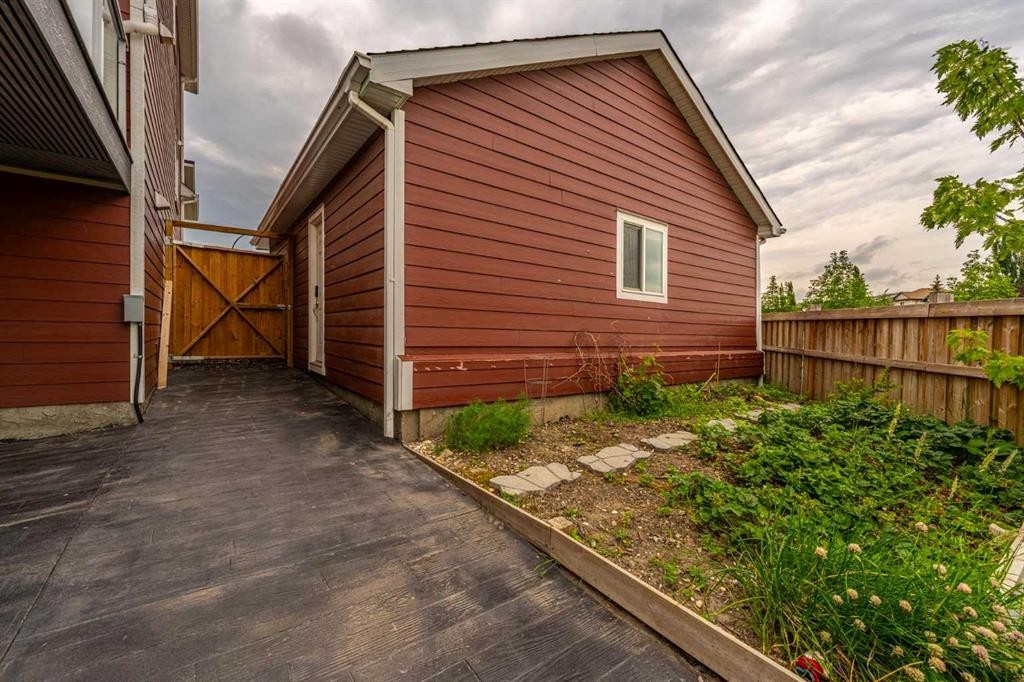 46 Yorkstone Way Sw, Calgary, AB - Outdoor With Exterior