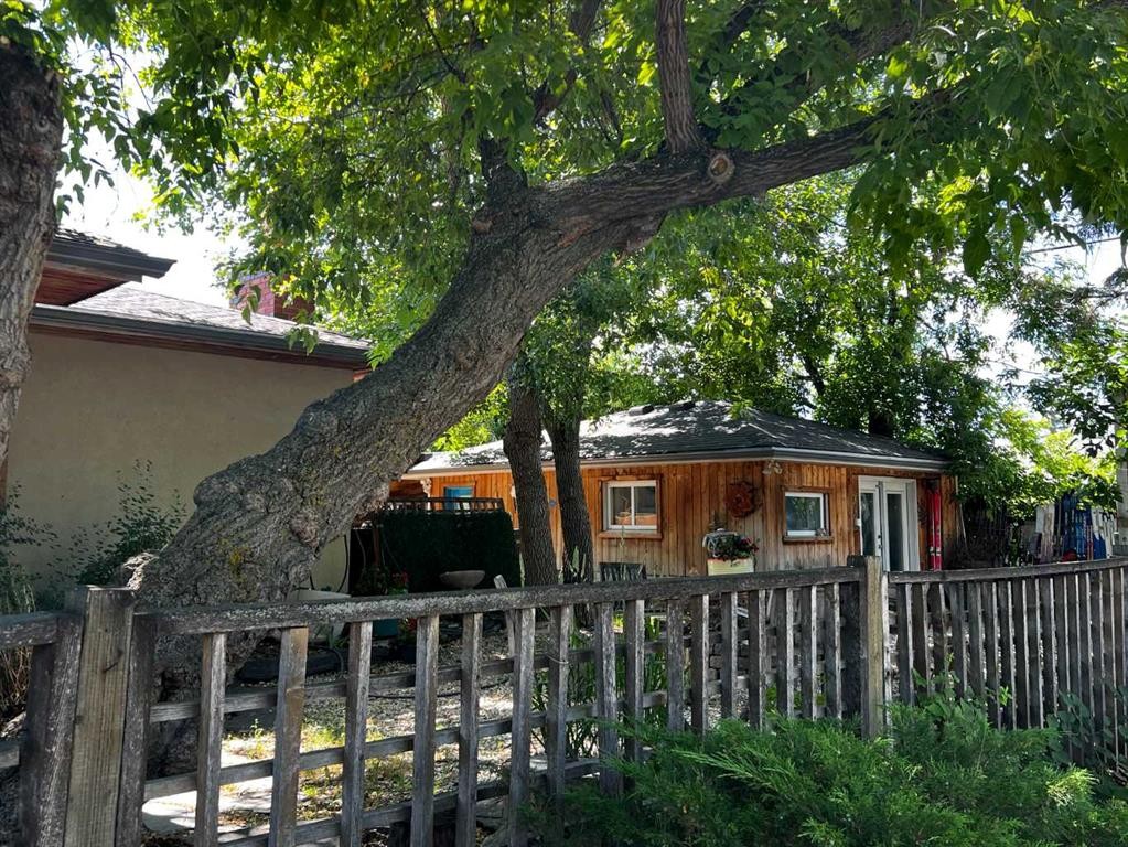 29 Windermere Road Sw, Calgary, AB