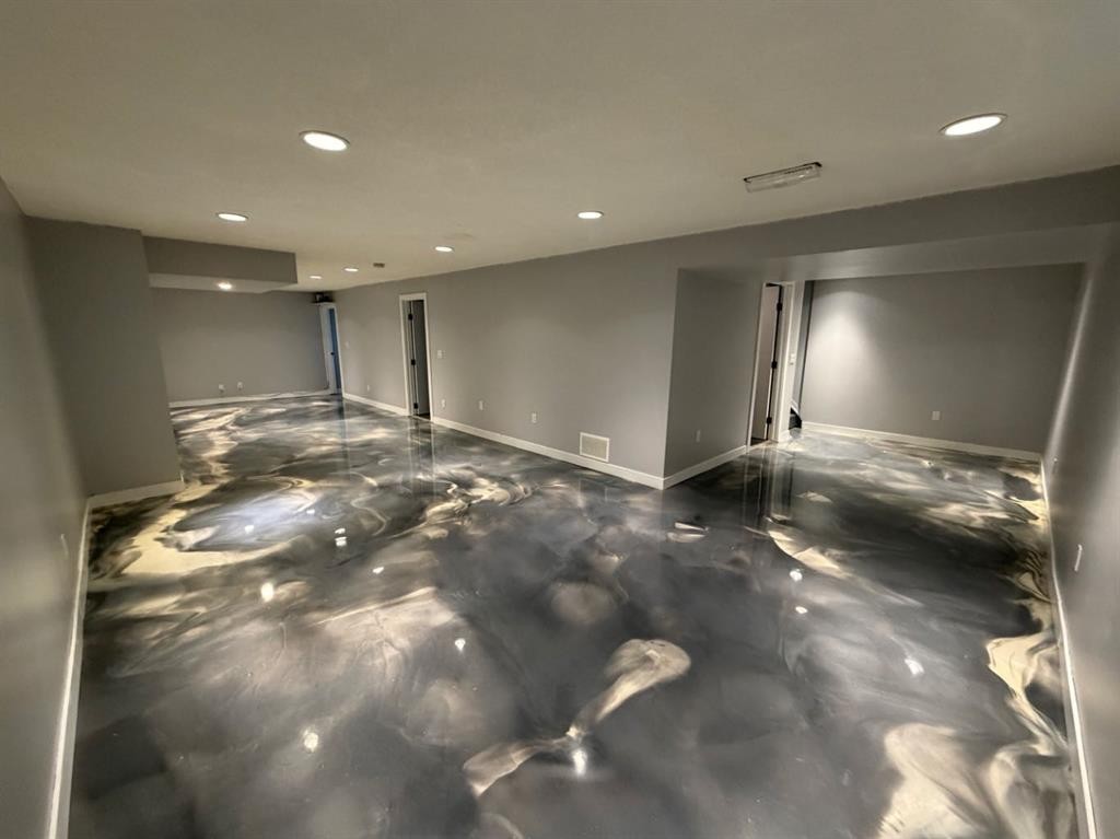 80 Allandale Close Se, Calgary, AB - Indoor Photo Showing Other Room