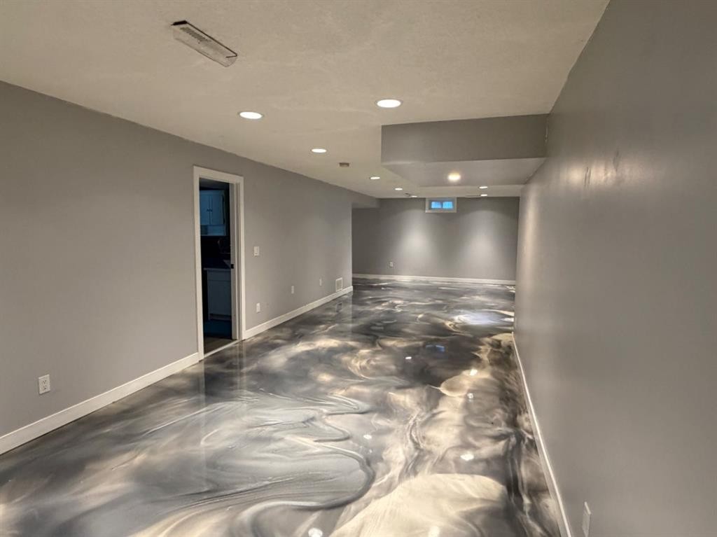 80 Allandale Close Se, Calgary, AB - Indoor Photo Showing Other Room
