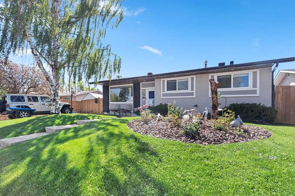 80 Allandale Close Se, Calgary, AB - Outdoor