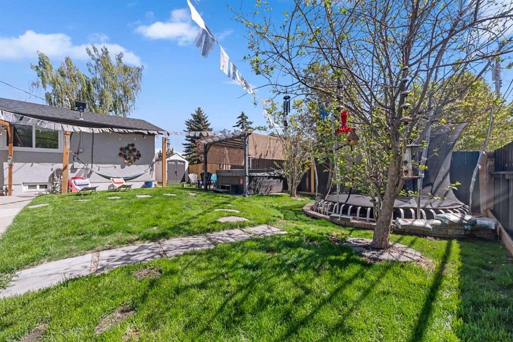 80 Allandale Close Se, Calgary, AB - Outdoor
