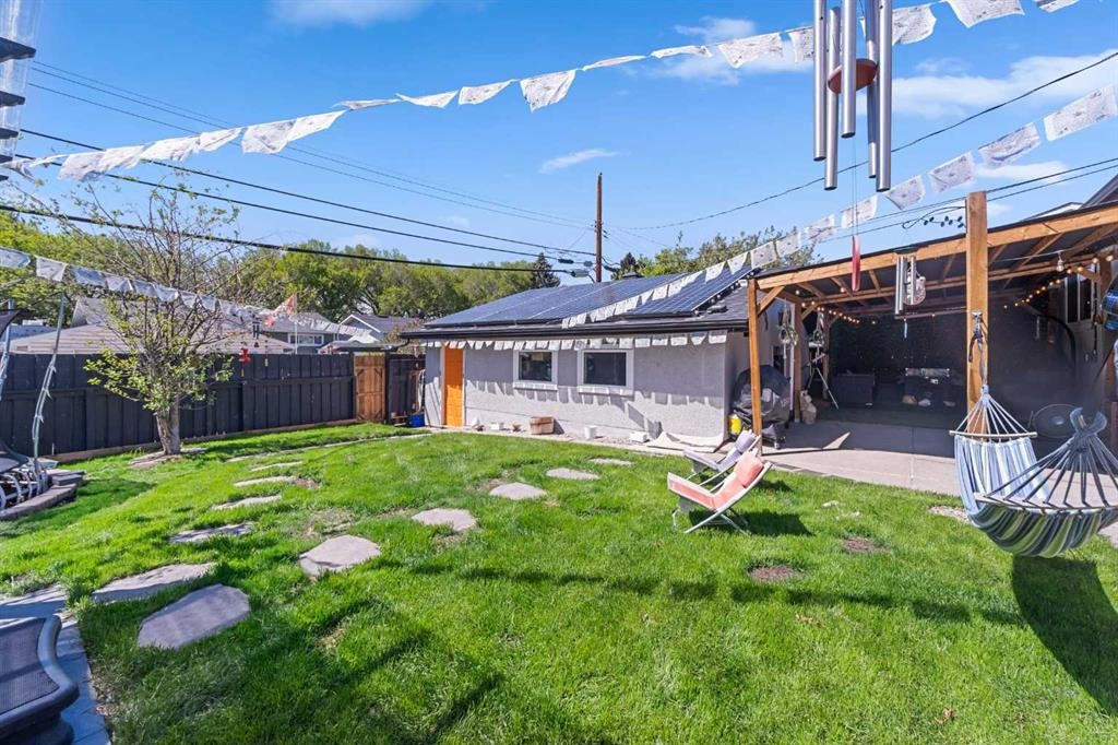 80 Allandale Close Se, Calgary, AB - Outdoor