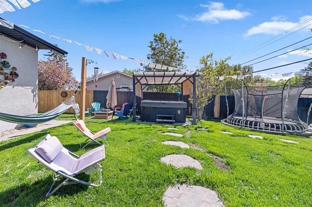 80 Allandale Close Se, Calgary, AB - Outdoor