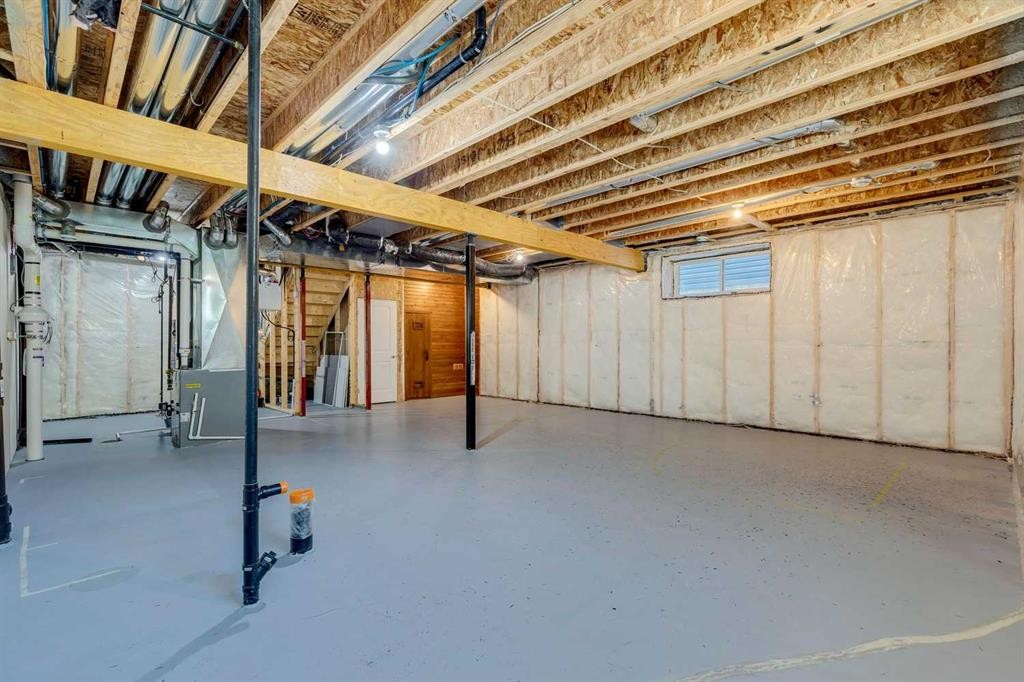17 Crestbrook Hill Sw, Calgary, AB