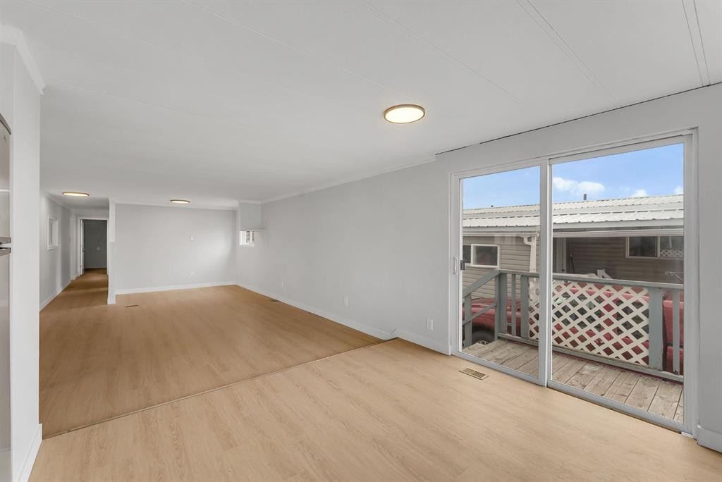 3223 83 Street Nw, Calgary, AB