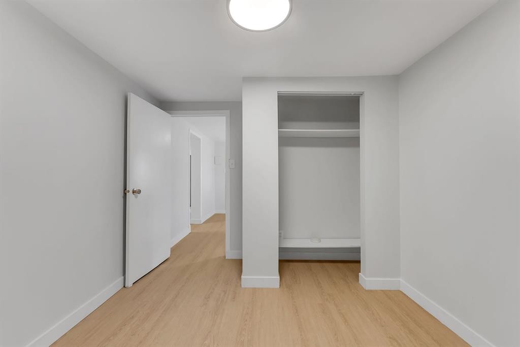 3223 83 Street Nw, Calgary, AB