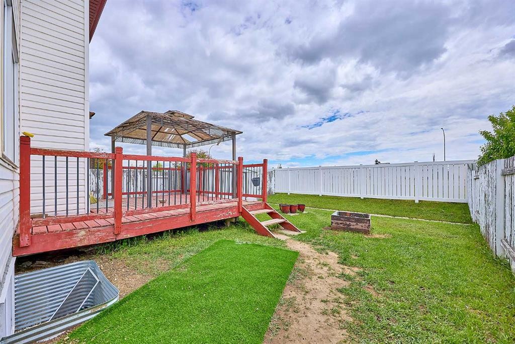 117 Douglas Ridge Circle Se, Calgary, AB