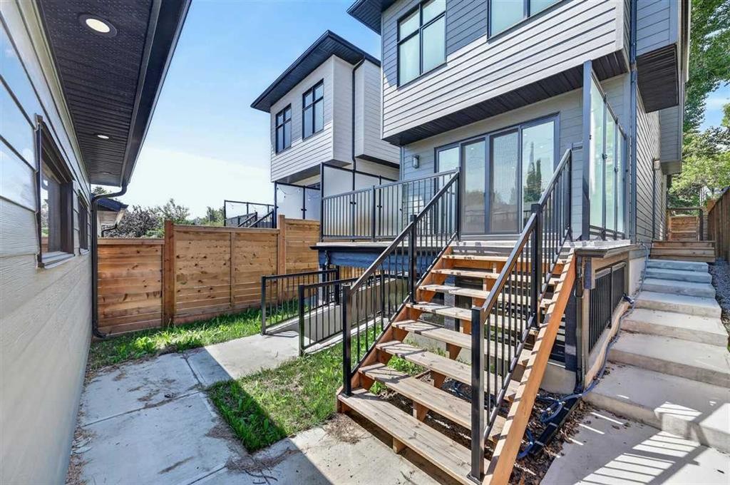 924 33A Street Nw, Calgary, AB - Outdoor With Deck Patio Veranda With Exterior