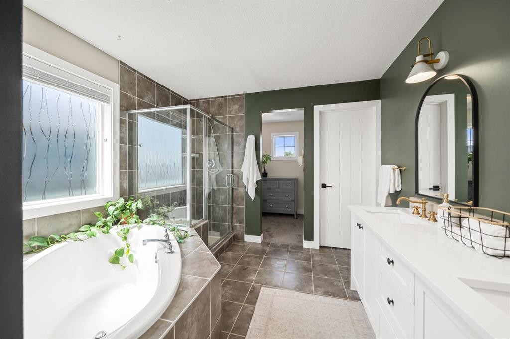 172 Mcivor Terrace, Chestermere, AB - Indoor Photo Showing Bathroom