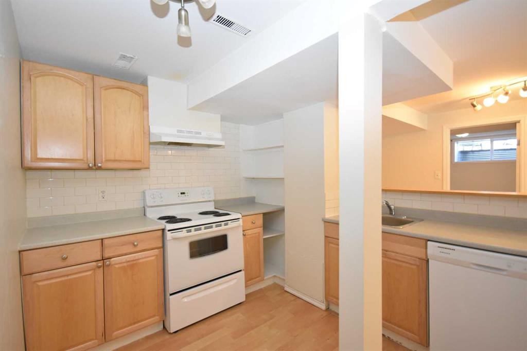2604 106 Avenue Sw, Calgary, AB
